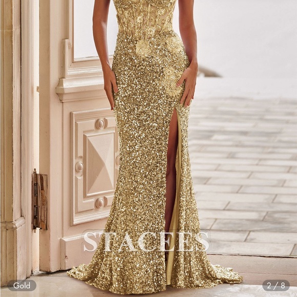 GOLD SHINY LONG DRESS ‼️ - Picture 4 of 12